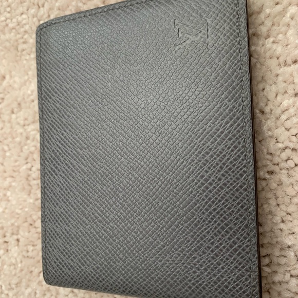 Authentic Louis Vuitton man silver grey taiga leather compact wallet card holder - Picture 1 of 9